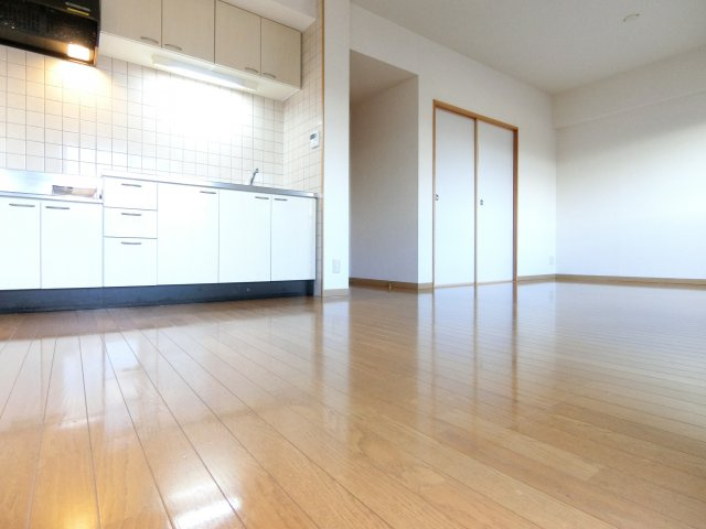 シャルマン和泉の居間・リビング