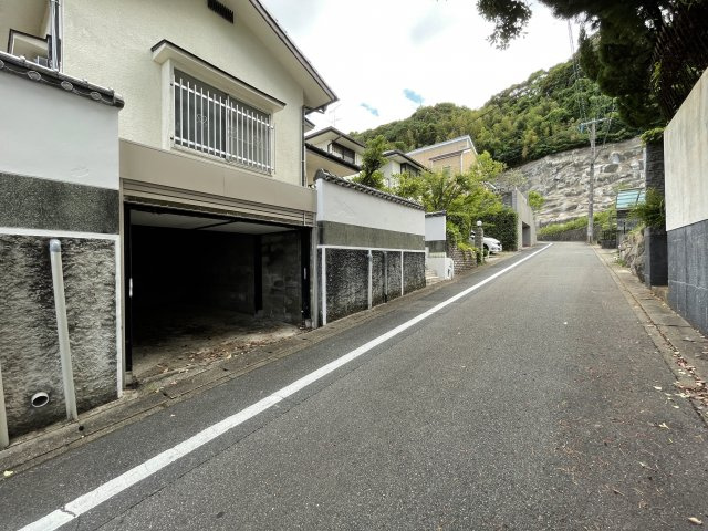 柏原３丁目戸建の周辺