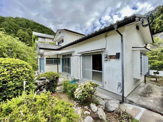 柏原３丁目戸建の外観