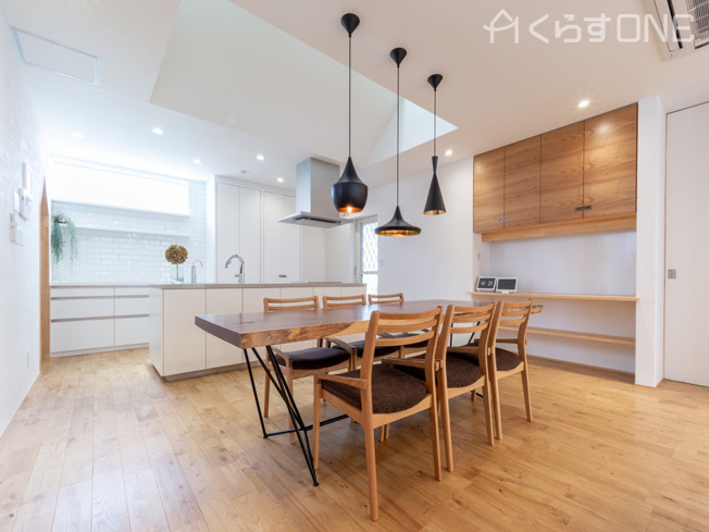 【その他】 | 姫路市大津区天満／売土地 | 【自社施工例】明るい日差しの差し込むダイニング
