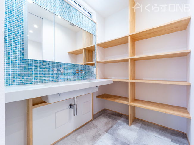 【その他】 | 姫路市大津区天満／売土地 | 【自社施工例】収納スペースたっぷりの洗面所