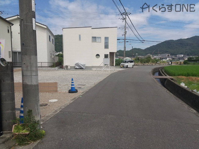 【前面道路含む現地写真】 | 姫路市書写／売土地