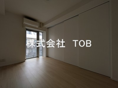 【洋室】 | ドゥーエつつじヶ丘 | 洋室5.3帖