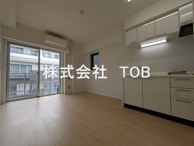 【居間・リビング】 | ドゥーエつつじヶ丘 | リビング9.5帖