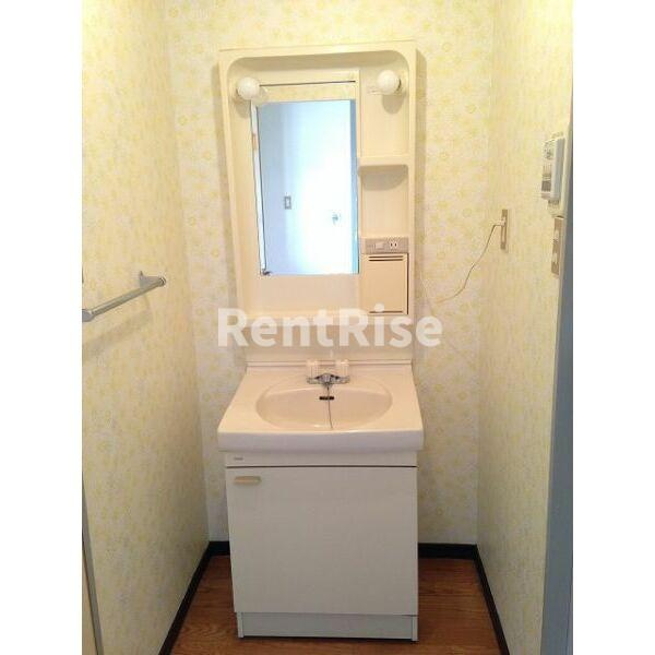 SurplusOneさくらの洗面所