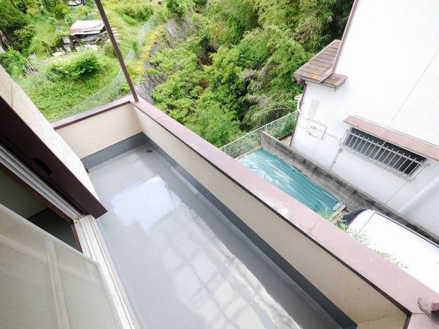 須磨区妙法寺口ノ川22-24戸建のバルコニー