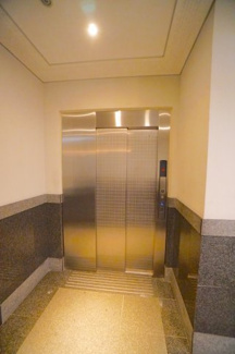 【エントランス】 | 清潔なエントランスです