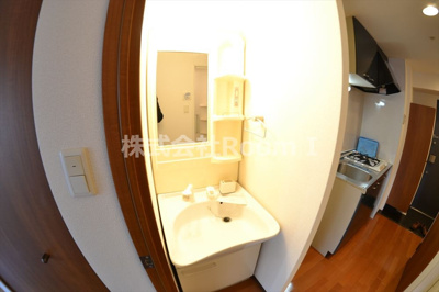 【洗面所】 | ラナップスクエア大阪城西 | 使いやすい洗面所です