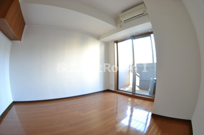 【洋室】 | ラナップスクエア大阪城西 | 個人の部屋や寝室として使える洋室です