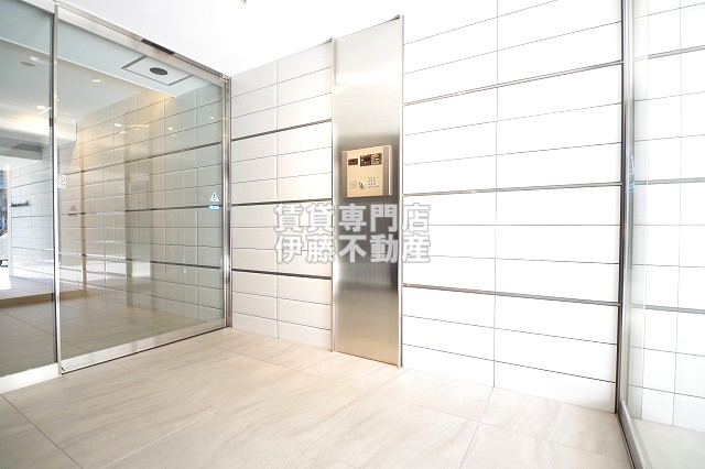 スリーアイランドタワー名駅北のエントランス