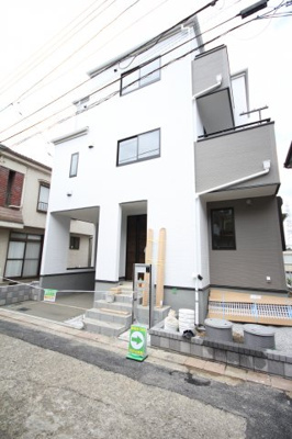 【外観】 | 三郷市谷口1棟3290 | 3階建てビルトインガレージです