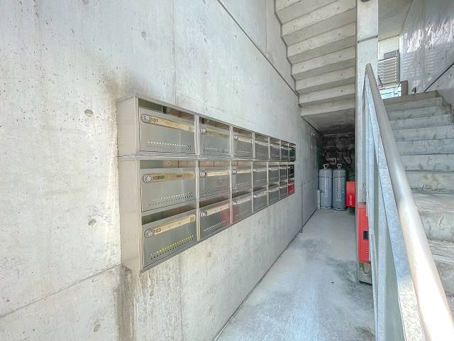 リドヴェールのエントランス|毎日通るエントランスはこのようになっています