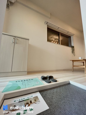 【玄関】 | ラ・ルーチェ | ※家具・小物はイメージです