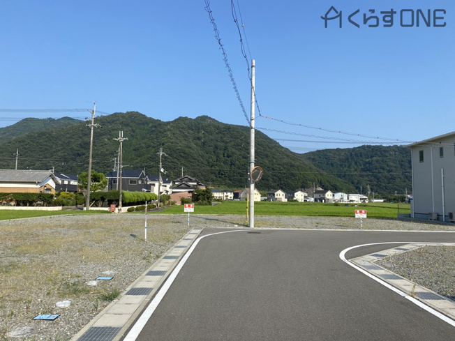 【前面道路含む現地写真】 | たつの市新宮町新宮／13区画