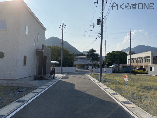 【前面道路含む現地写真】 | たつの市新宮町新宮／13区画