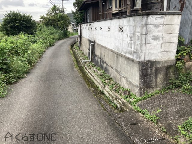 【前面道路含む現地写真】 | 相生市若狭野町野々／中古戸建