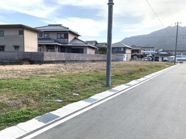 【前面道路含む現地写真】 | たつの市新宮町中野庄／21区画
