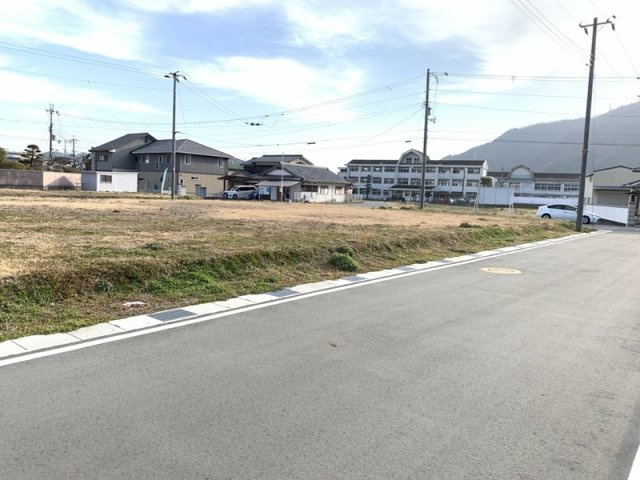 【前面道路含む現地写真】 | たつの市新宮町中野庄／21区画