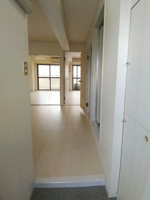 【玄関】 | リトルブラウン | 玄関です