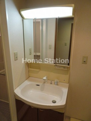 【独立洗面台】 | ランドマークシティ梅田東