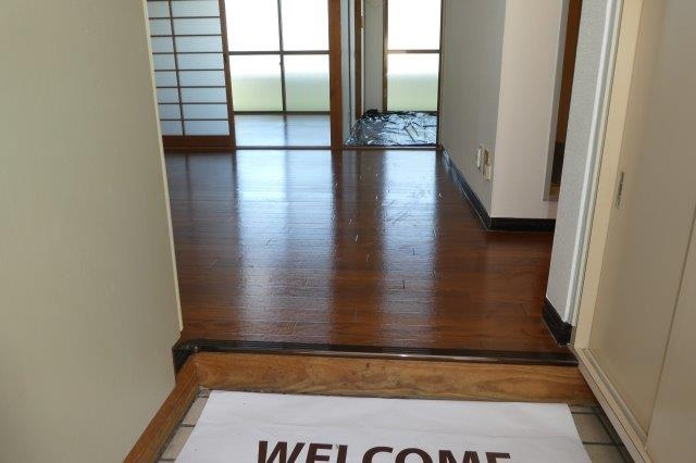 えきまえマンションの玄関