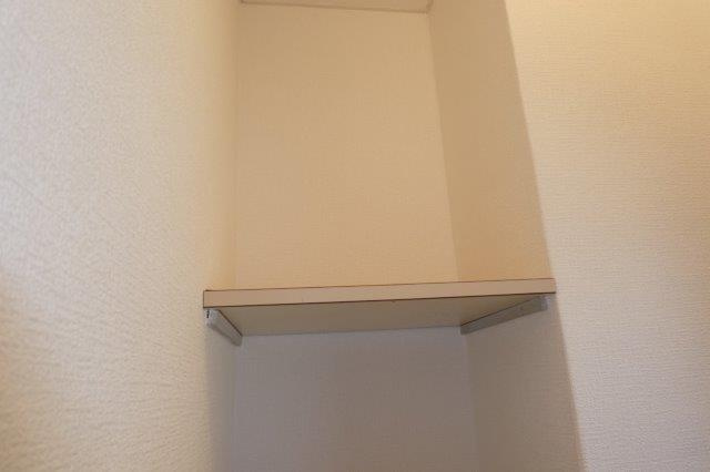 えきまえマンションのトイレ|トイレ棚