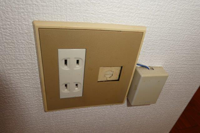 えきまえマンションの設備|電話モジュラー