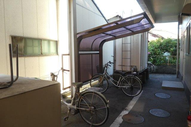倉敷市川西町のアパートのその他共用部分|自転車置き場