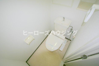 【トイレ】 | ルミエール西緑丘 | ※同タイプの写真となり、実際のお部屋とは異なる場合があります