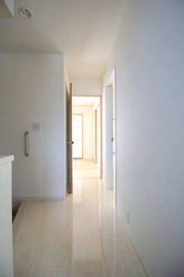 【ロビー】 | 石川町戸建 | 建物の内部です