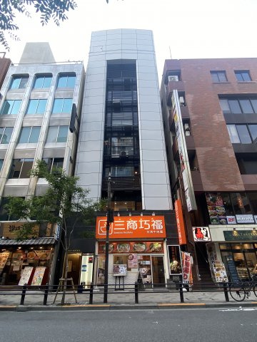 ゴールド赤坂の外観