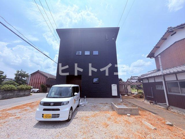 フェスタリア宮野の駐車場