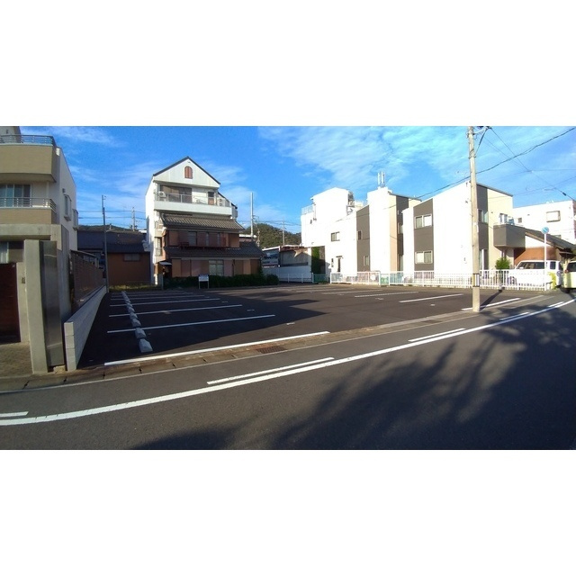 岐阜市月丘町２丁目の駐車場の駐車場