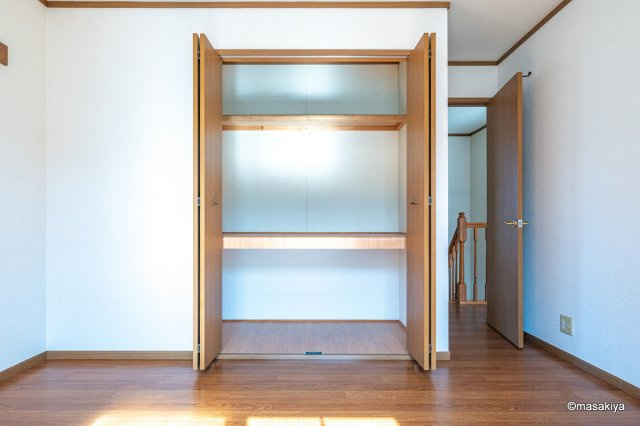 ソレアードＴの居間・リビング