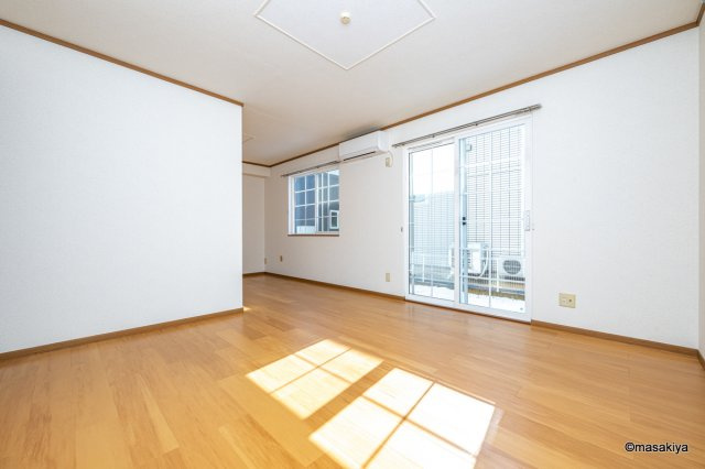 ソレアードＴの居間・リビング|リビング