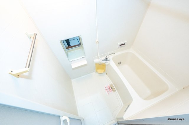 ソレアードＴの浴室|お風呂　追い焚き付きです。