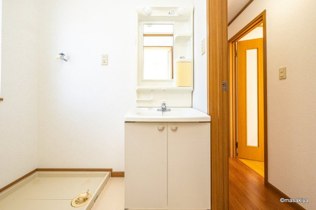 ソレアードＴの洗面所|洗面・脱衣