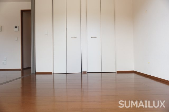フェリーチェ新屋敷の洋室