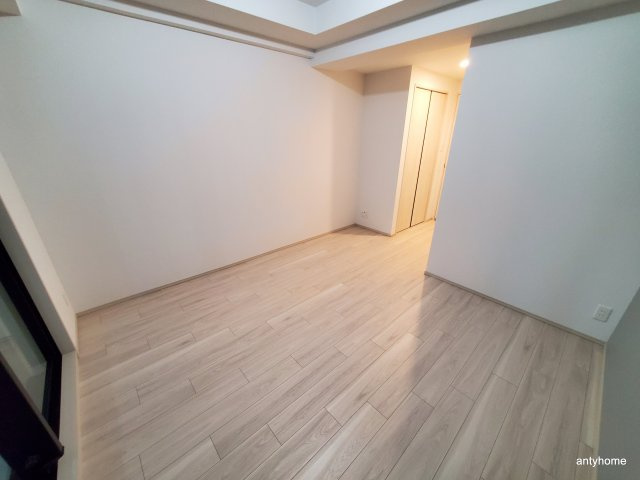 スプランディッド難波3　仲介手数料無料の居間・リビング