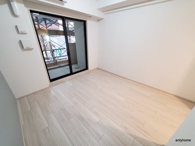 スプランディッド難波3　仲介手数料無料の寝室