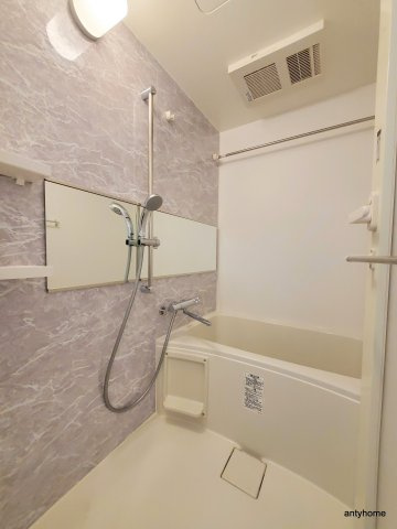 スプランディッド難波3　仲介手数料無料の浴室