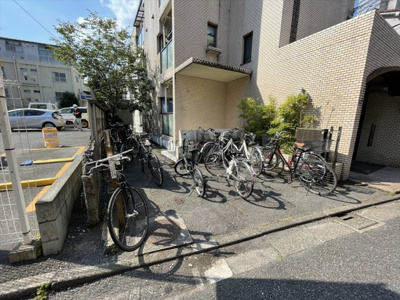 【その他共用部分】 | サンパレス西新宿 | バイク置場、駐輪場