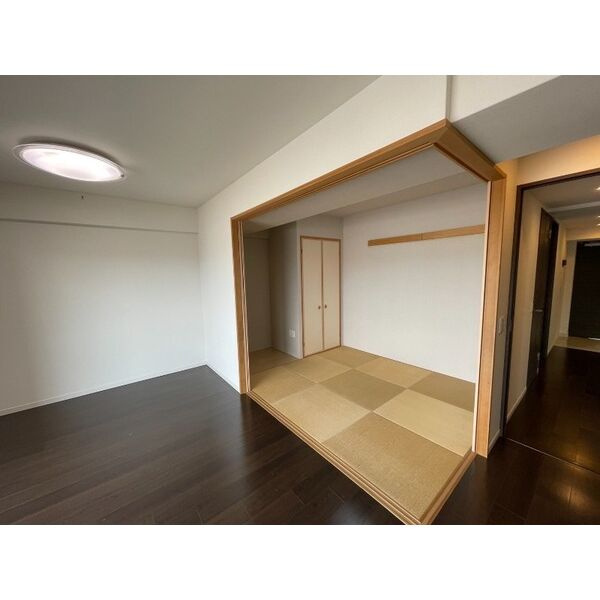 プレイズ二条の和室