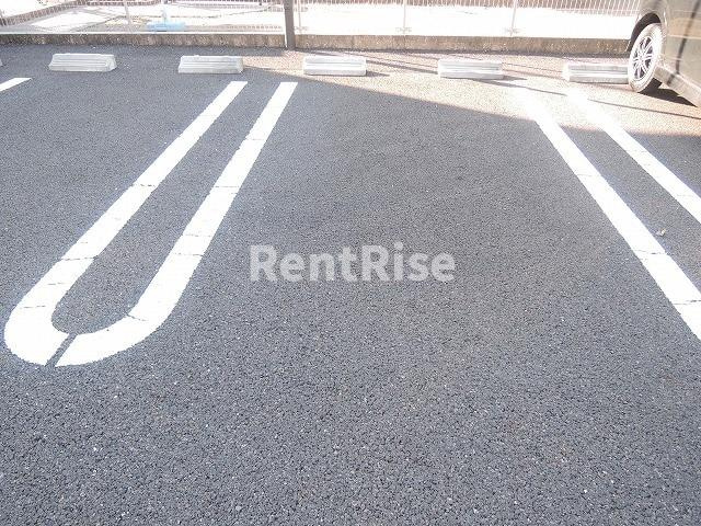 ガーデンハウス　あさかぜの駐車場|駐車場