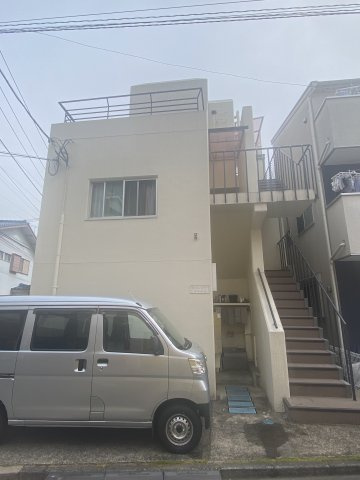 粕谷ハイツの外観