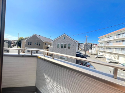 【バルコニー】 | 瀬谷区橋戸3丁目新築分譲＊相鉄線【瀬谷駅平坦15分】2階建全2棟！開放感のあるお洒落な建物