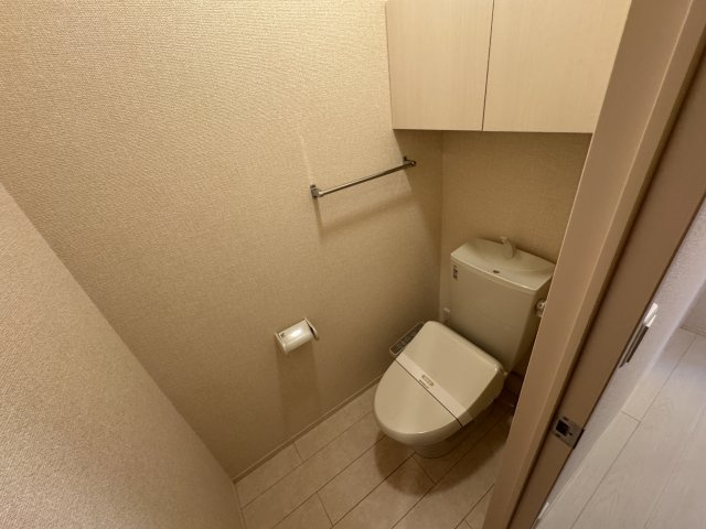 フィオーレ Ⅰのトイレ|シャワー付暖房便座