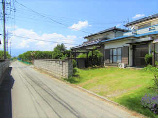 【前面道路含む現地写真】 | 前面道路含む現地写真です