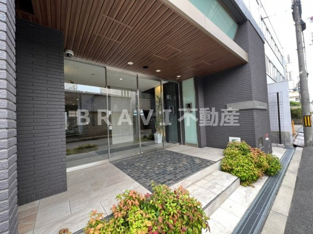 パラファーレ・玉造　BRAVI不動産のエントランス|【パラファーレ・玉造】ゆとりのあるエントランスです