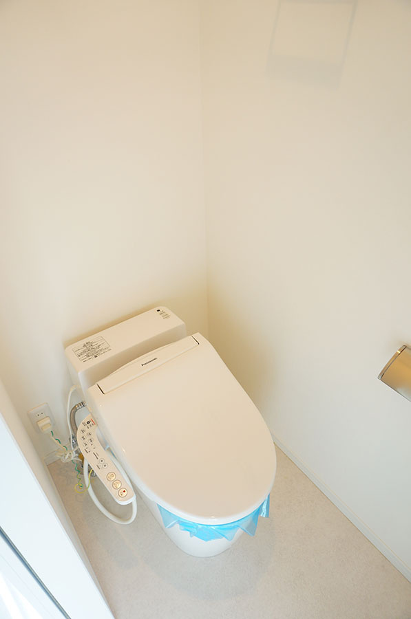inCELL ADMIT 袖ヶ浦のトイレ|温水洗浄便座（参考画像）